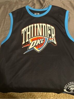 NBA Oklahoma City Thunder mens XL Sleeveless Jersey - Black/Blue